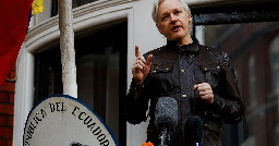 Julian Assange to be made honorary citizen of Rome